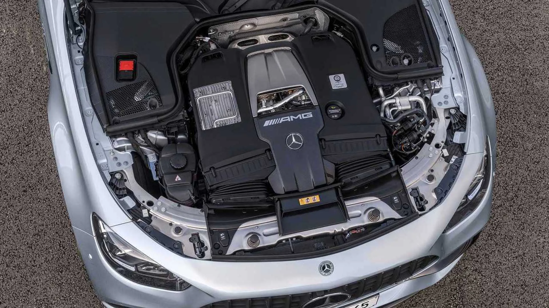 پیشرانه هشت سیلندر V8 مرسدس بنز AMG