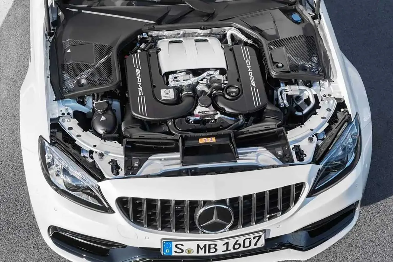بازگشت موتور V8 مرسدس چرا پیشرانه چهار سیلندر هیبریدی رضایت خریداران C63 را جلب نکرد؟